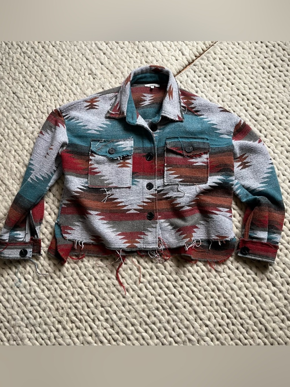 Aztec Cropped Button-Up Veveret Jacket | small-medium - Picture 4 of 17
